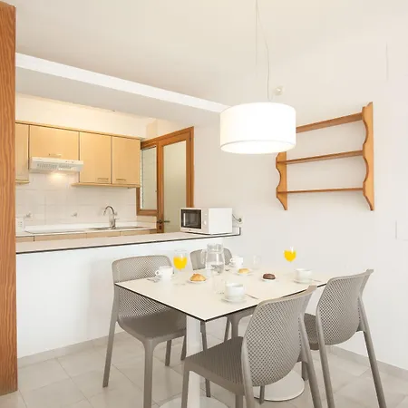 Velas Apartment *