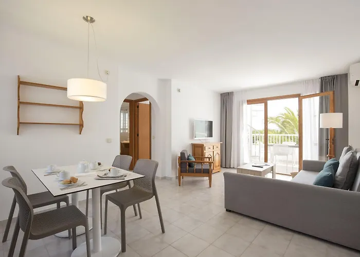 Velas Ξενοδοχείο *